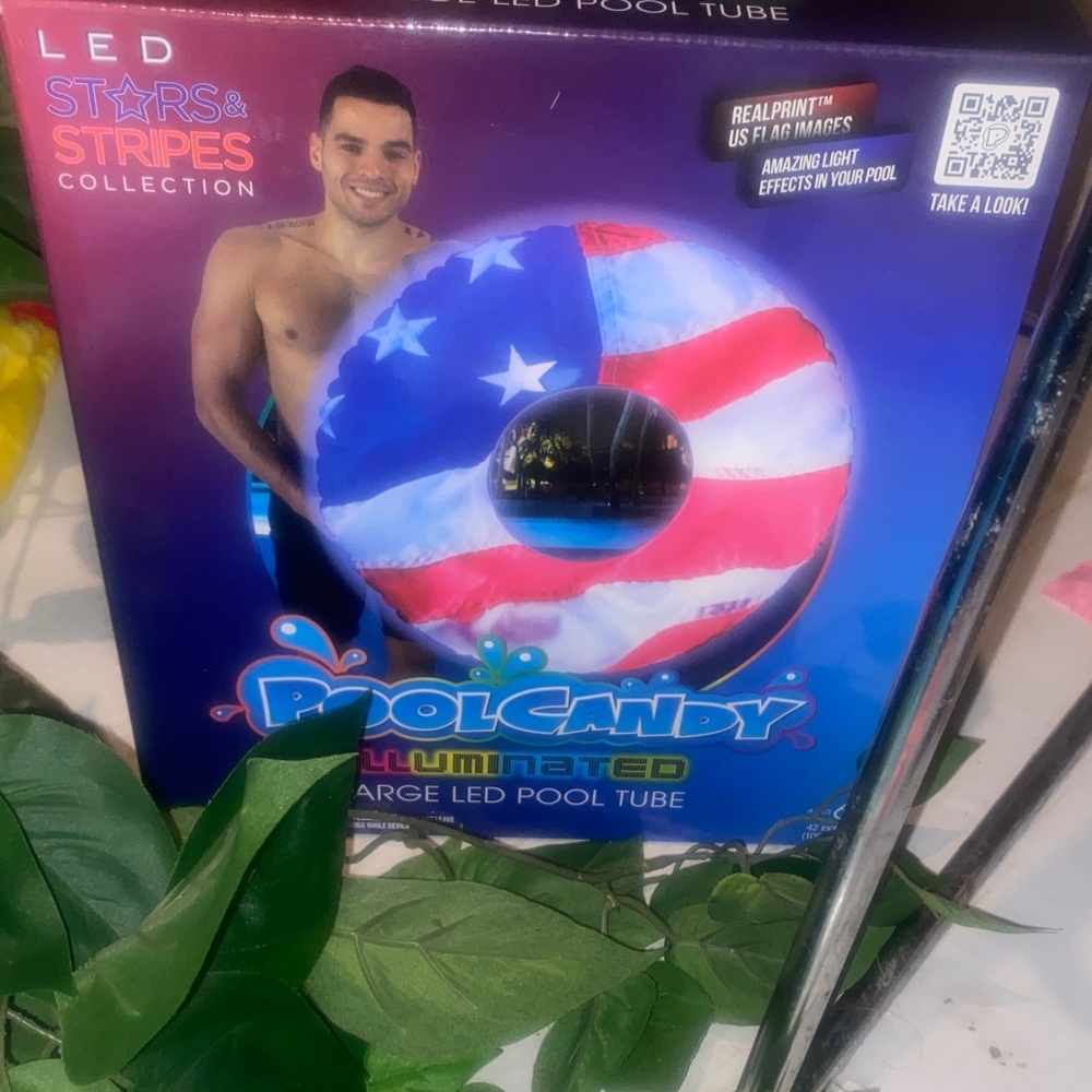 PoolCandy Illuminated Large LED Pool Tube - Picture 3 of 3